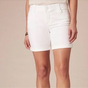 Democracy Women's White Shorts Size 6 Brand New with Tags